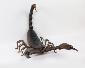 25-inch Oversized Metal Colored Copper Scorpion Crafts,Lost Wax Casting Bronze Art Collectibles,Big Scorpion Statue Home Desk Decor Gift