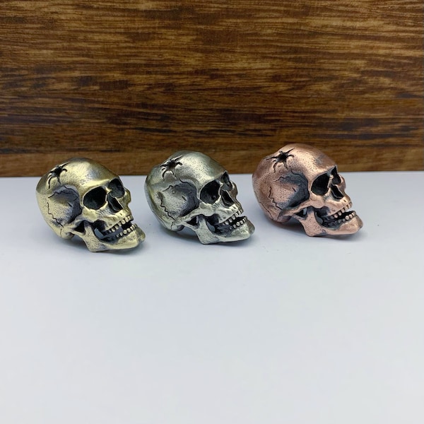 2 Pcs Hand Brass Human Skull Bead,Copper Bullet Hole Damaged Rupture Skull Bead,DIY Pendant Bracelet Lanyard Paracord Bead,EDC Knife Bead