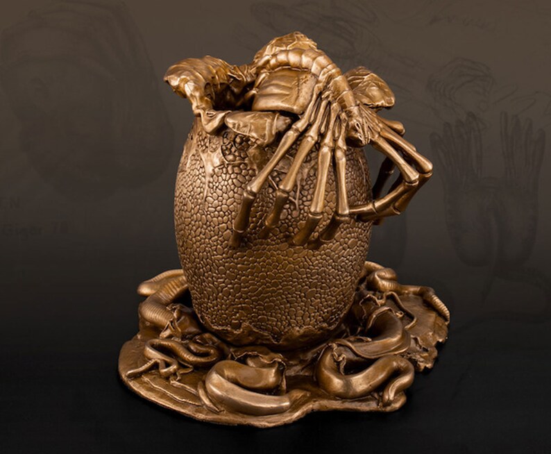 Fine 6.5 Bronze Artwork Alien Facehugger Alien Egg Larva Etsy