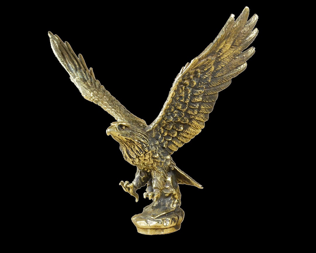 Solid Brass Casting Flying Eagle Statue, Copper Casting Raptor Statue, Metal Artwork Craft