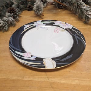 Mikasa Fine China em &quot;Charisma Black&quot; L9050 Style — Bandeja redonda de 12 1/4&quot;/Prato de corte — FEITO NO JAPÃO