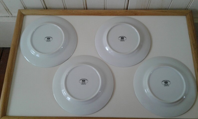 -- Set of Four Crown Victoria China CAROLYN Dessert Plates 4 6 58