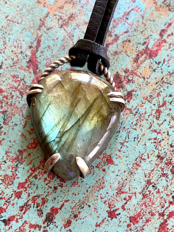 Labradorite Prong Set Pendant