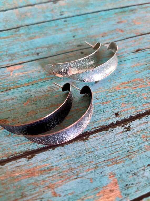 Lightweight Concave Post Earrings