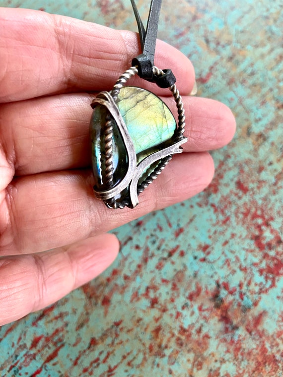 Labradorite Prong Set Pendant