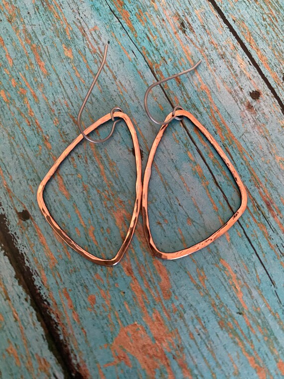 Lightweight Hammered Marquise Copper Hoop Earrings