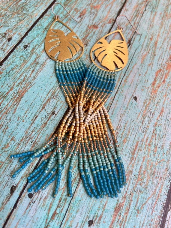Long Bohemian Fringe Lightweight Ombre Shoulder Dusters Native American Inspired Gypsy Boho Hippie Chic Beaded Earrings