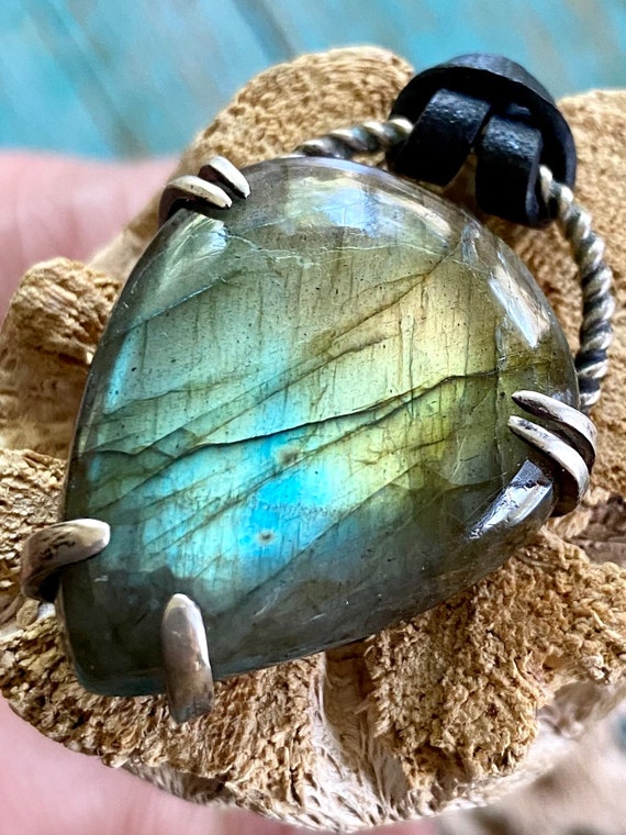 Labradorite Prong Set Pendant