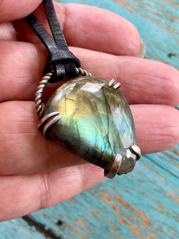Labradorite Prong Set Pendant