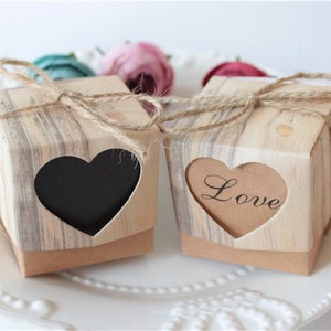 200 Love Heart Vintage Wedding Engagement Anniversary Valentine's Day Favor Boxes / Ferrero Macaroon Chocolate Candy Cookie Favor Boxes