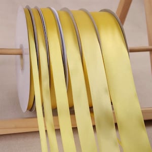 Rolo de fita de cetim amarelo atacado • Embrulho de presente de Natal Favores de festa de casamento Decorações de cadeiras Etiquetas Fita Caixa de presente Fitas