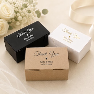 100 pcs Blanc Noir Kraft Mariage Merci Cadeau Boîtes De Cadeaux Baptême Fête De La Feuille D'or Biscuit Au Chocolat Petite Tranche De Gâteau Boîte De Bonbons