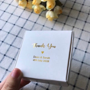 120pcs goudfolie gepersonaliseerde bruiloft monogram favor box | Zwart Wit Kraft Party Gift Box | Business Logo Product Packaging Box