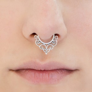 Fake Indian Septum Ring for Non Pierced Nose, Faux Septum Piercing, Fake Nose Jewelry, Fake Nose Ring, Faux Septum Ring
