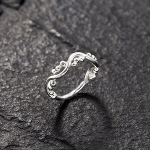 Silver Curved Nose Ring, Wavy Nose Ring, Unique Nose Hoop, Silver Nose Hoop, Granulated, Silver Bead Nose Ring, Wave Hoop, Nose Piercing