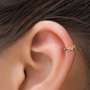 Gold Leaf Helix Hoop, Snug Fit Helix Ring, Cartilage Piercing, Helix Piercing, Bohemian Gold Hoop, Cartilage Earring, Boho Helix Earring