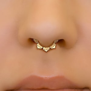 Anillo de tabique de oro, anillo de tabique indio, joyería única para el tabique, piercing de tabique, aro de tabique de oro, aro de tabique minimalista