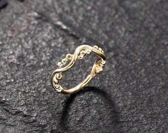 Gold Curved Helix Hoop, Granulated Hoop Earring, Helix Ring, Cartilage Earring, Unique Huggie Hoop Ring, Helix Piercing, Tragus Piercing