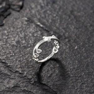 Helix Piercing, Cartilage Hoop, Tragus Earring, Daith Piercing, Daith Earring, Tragus Piercing, Silver Helix Hoop