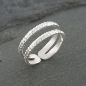 Hammered Silver Ring, Double Band Ring, Minimalist Midi Ring, Knuckle Ring, Unique Thumb Ring