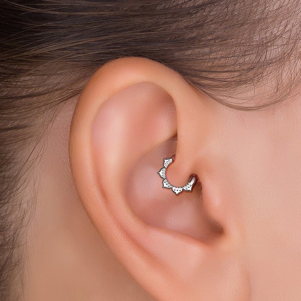 Daith Earring Clicker, Silver Daith Hoop, Daith Ring, Minimalist Daith Piercing, Dainty Daith Earring, Daith Jewelry, Clicker Hoop Earring