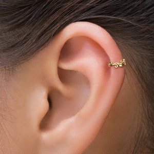 14K Solid Gold Leaf Helix Hoop, Snug Fit Helix Ring, Tiny Tragus Hoop, Helix Piercing, Nature Gold Hoop, Pierced Ear, Boho Helix Earring