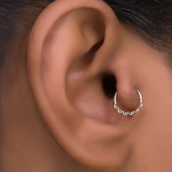 Délicat Silver Tragus Earring, Gold Minimalist Hoop Hoop, Dainty Helix Hoop, Silver Cartilage Earring, Unique Tragus Earring