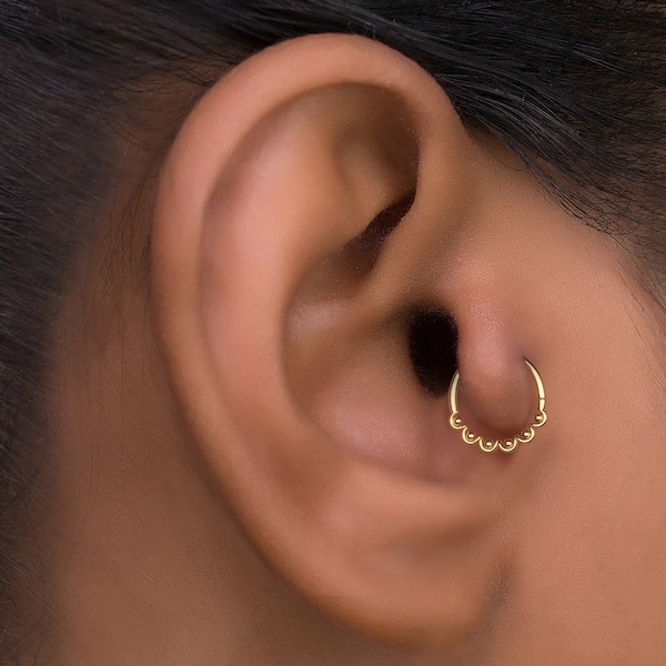 Dainty Tragus Earring, Gold Minimalist Hoop Earring, Delicate Tragus Hoop, Gold Tragus Ring, Unique Tragus Earring, Tragus Piercing
