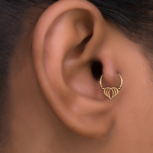 Heart Tragus Earring, Gold Tragus Hoop, Heart Body Jewelry, Minimalist Earring, Cartilage Helix Piercing, Daith Earring