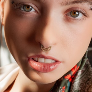 Solid Gold Dots Double Line Septum Ring, Septum Piercing, Minimalist 16g Septum Hoop, 14K Gold Double Septum Ring, Layered Septum Clicker