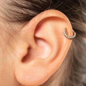 Diamond Helix Hoop, Gold Helix Earring, Gold Cartilage Piercing, Gold Helix Jewelry, Gold Helix Piercing, Dainty Diamond Hoop, Helix Hoop