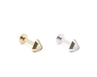 Tiny 16G Diamond Triangle Stud, 1.3mm Diamond Tragus Stud Earring, Cartilage Piercing, Small 14K Gold Stud, Labret Stud, Diamond Piercing