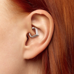 V Shape Daith Earring, Triple Stacked Daith Hoop, Daith Ring Hoop, Daith Jewelry, Silver Daith Earring, Layered Daith Hoop, Daith Piercing