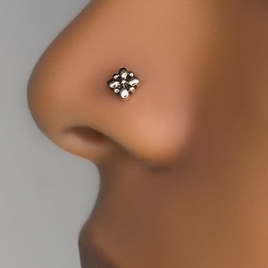 Tiny Flower Nose Stud, Nose Stud Gold. Nose Ring Stud, Nose Piercing, Flower Nose Stud, Nose Piercing, Nose Jewelry