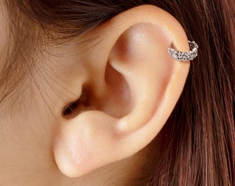 Diamond Cartilage Clicker, Helix Hoop Clicker, 14K White Gold Helix Ring, Solid Gold Jewelry, Statement Cartilage Hoop, Genuine Diamond