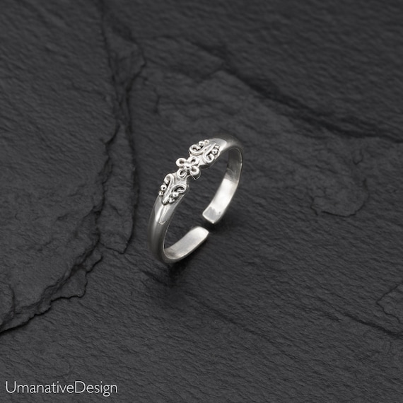 Toe Ring, Adjustable Toe Ring, Flower Toe Ring, Sterling Silver Toe Ring, Midi Ring, Minimalist Ring, Thin Band Toe Ring, Toe Ring For Women