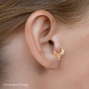 Tragus Earring, Daith Piercing, Helix Earring, Tiny Hoop Earring, Tragus Piercing, Tragus Piercing Jewelry