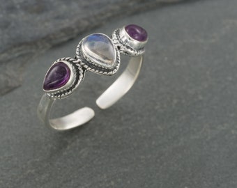 Adjustable Silver Ring, Rainbow Moonstone Ring, Silver Amethyst Ring, Purple Gemstone Oval Ring, Gemstone Setting, Sterling Silver Ring