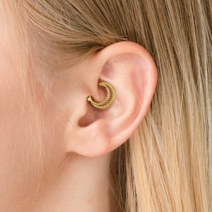 Stacked Daith Earring, Granule Daith Hoop, Double Line Daith Earring, 18K Gold Vermeil Daith Clicker, Unique Daith Jewelry, Daith Piercing