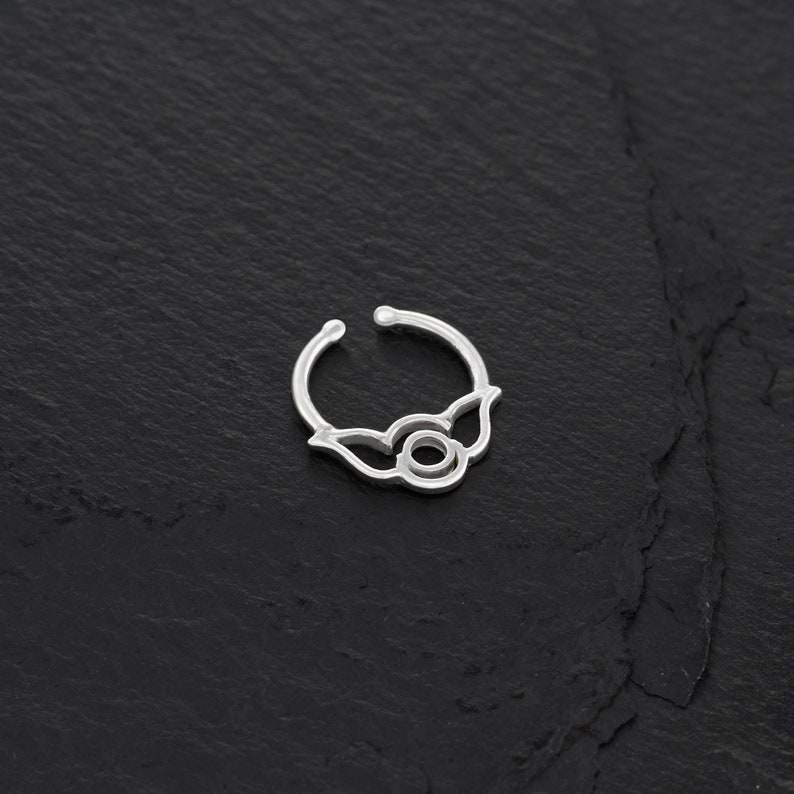 Clip On Septum Nose Hoop Silver Septum Cuff Tribal Fake Septum Ring Indian Septum Ring Dainty Septum Piercing Faux Septum Piercing