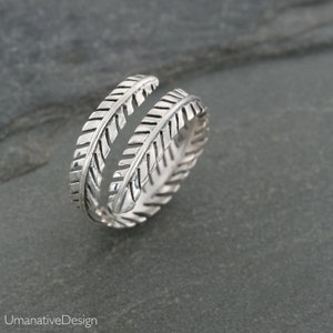 Beautiful Sterling Silver Toe Ring. Adjustable Toe Ring. Band Toe Ring.