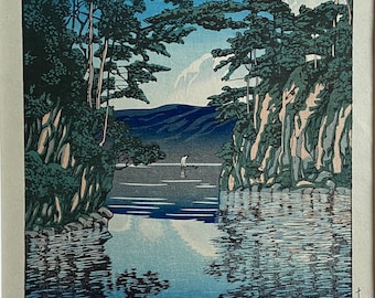 Kawase Hasui, See Towada. Chuban-Größe, mit Rahmen.