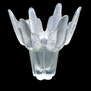 Mid Century RAVENHEAD FLAIR Lotus VASE By Alexander Hardie Williamson, 1960s Ice Glass Stylish Unusual Vase / Candleholder Vintage Art Glass