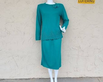 Vintage Green Knit Sweater and Skirt Set Size Medium