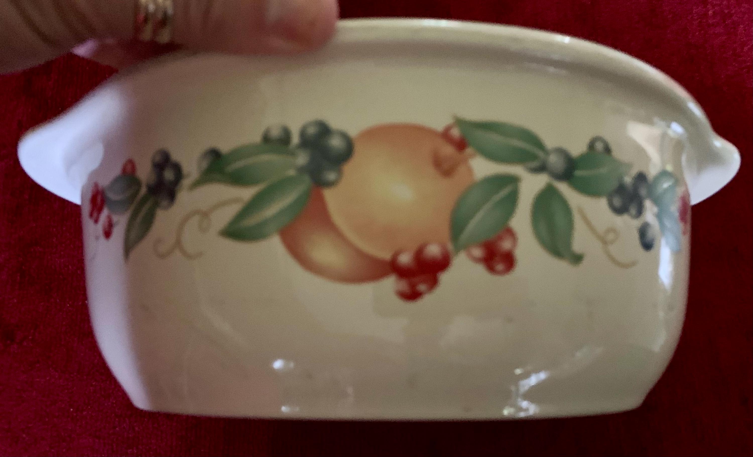 Vintage Corelle Coordinates Stoneware Baking Dish Baker Casserole Dish w Lid Abundance Fruit 2.5 Qt Quart