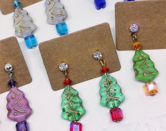Boucles d’oreilles tchèques de pendentif d’arbre de Noël de verre et de cristal