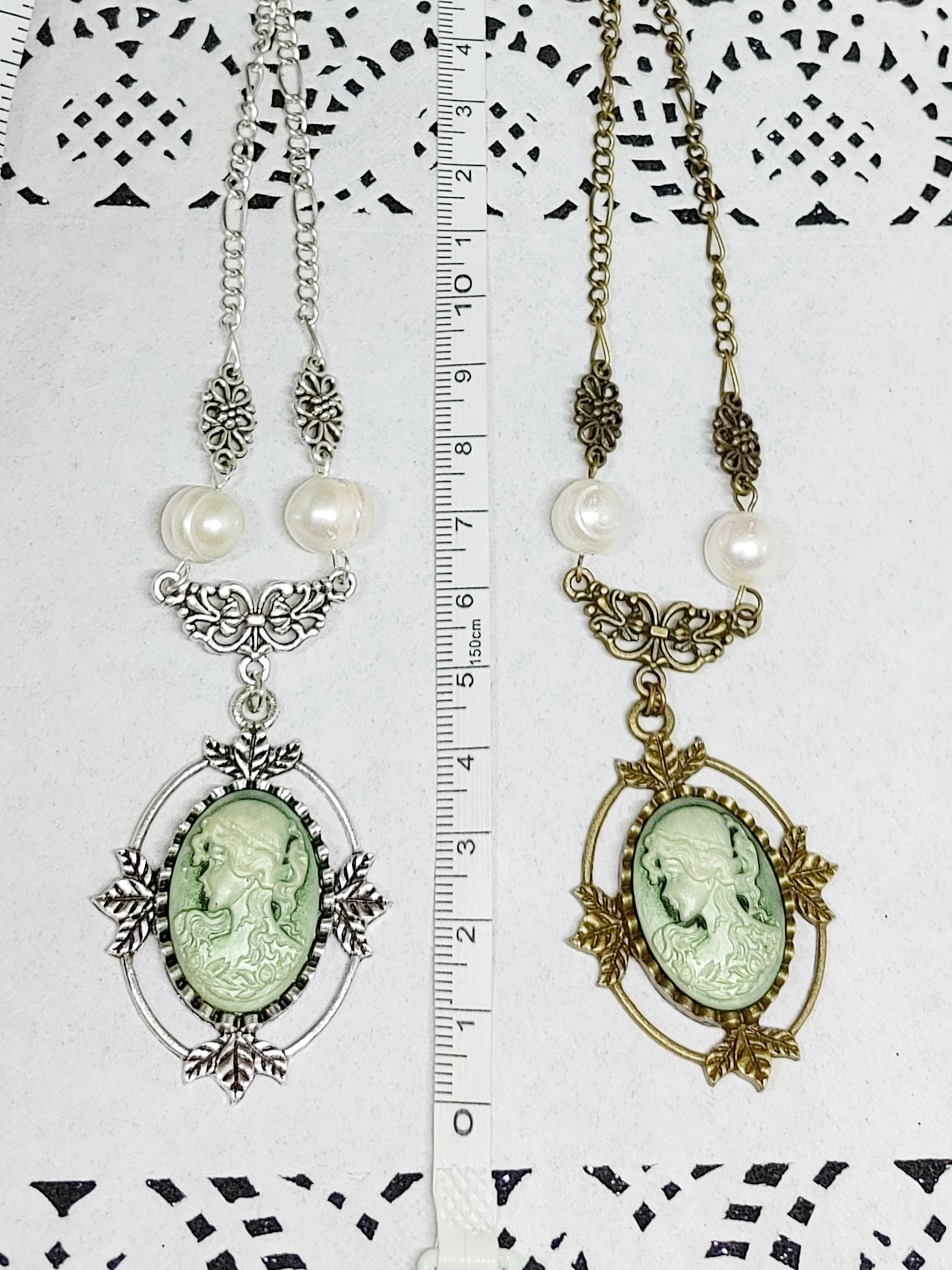 Collier Ras De Cou Victorien Avec Camée Baroque - Bijou Fait Main En Dentelle Et Acier