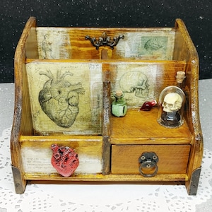 Portalettere del Cerusico - raccoglitore buste e carta da lettere da scrivania in legno con decori decoupage in carta di riso e resina