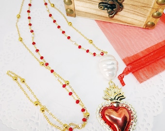 Maxi necklace with enamelled Sacred Heart brass pendant and cultured freshwater pearl chunky bead