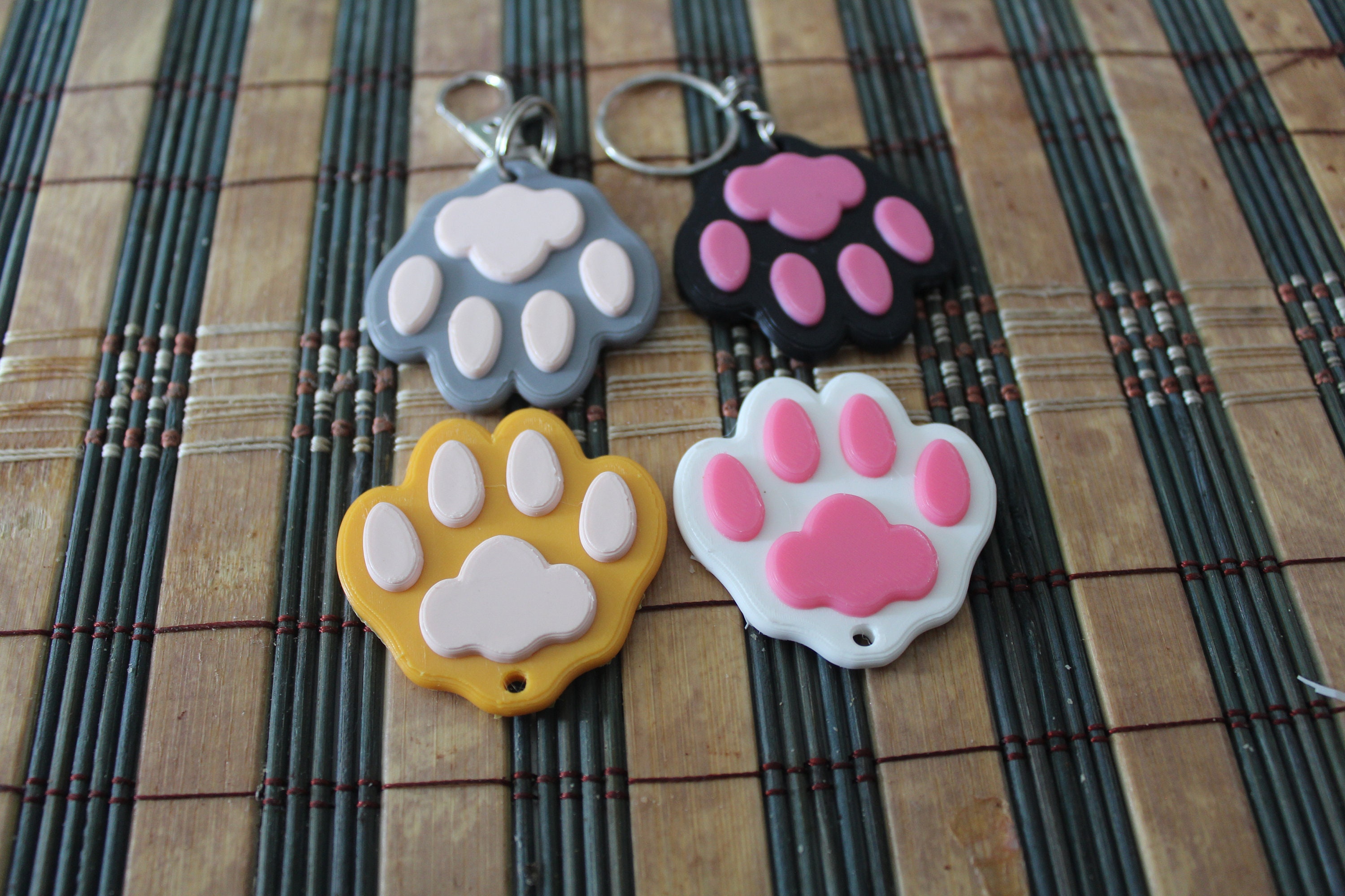 Cat footprint keychain different colors 3D